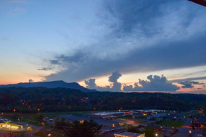 Pigeon Forge Condo Less Than 2 Mi to Attractions!